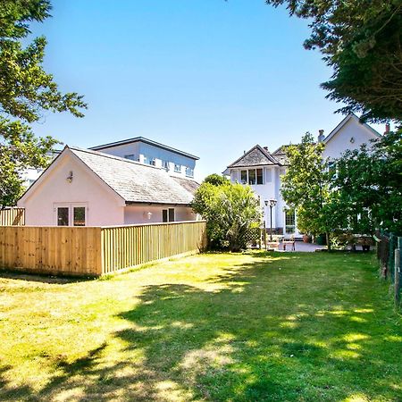 The Annex - Unparalleled Beach Front Luxury Accommodation - Private South West Facing Patio Area - Pet Friendly - Sky - Netflix - Super Fast Wi-Fi - Stones Throw To The Beach ボーンマス エクステリア 写真