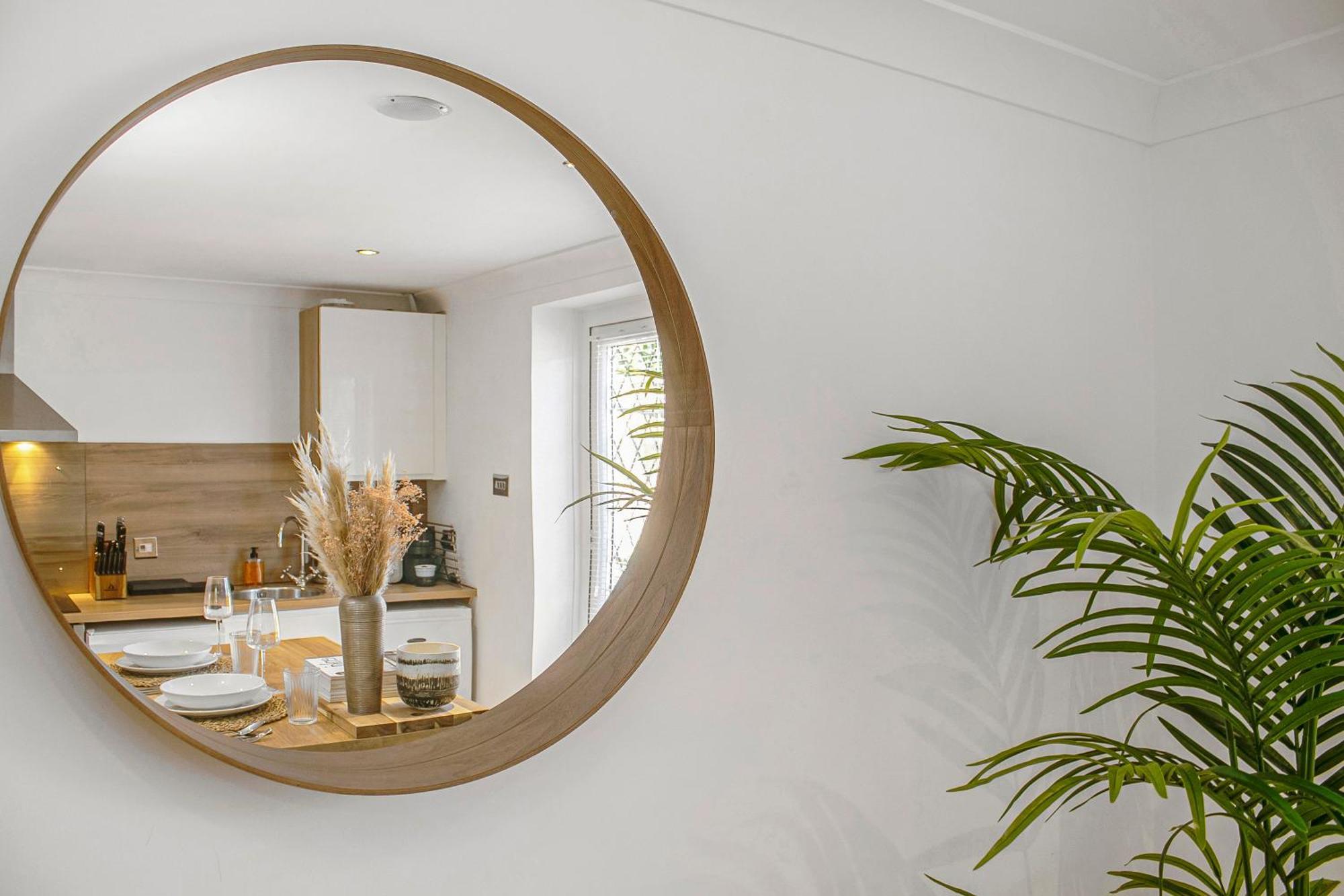 The Annex - Unparalleled Beach Front Luxury Accommodation - Private South West Facing Patio Area - Pet Friendly - Sky - Netflix - Super Fast Wi-Fi - Stones Throw To The Beach ボーンマス エクステリア 写真
